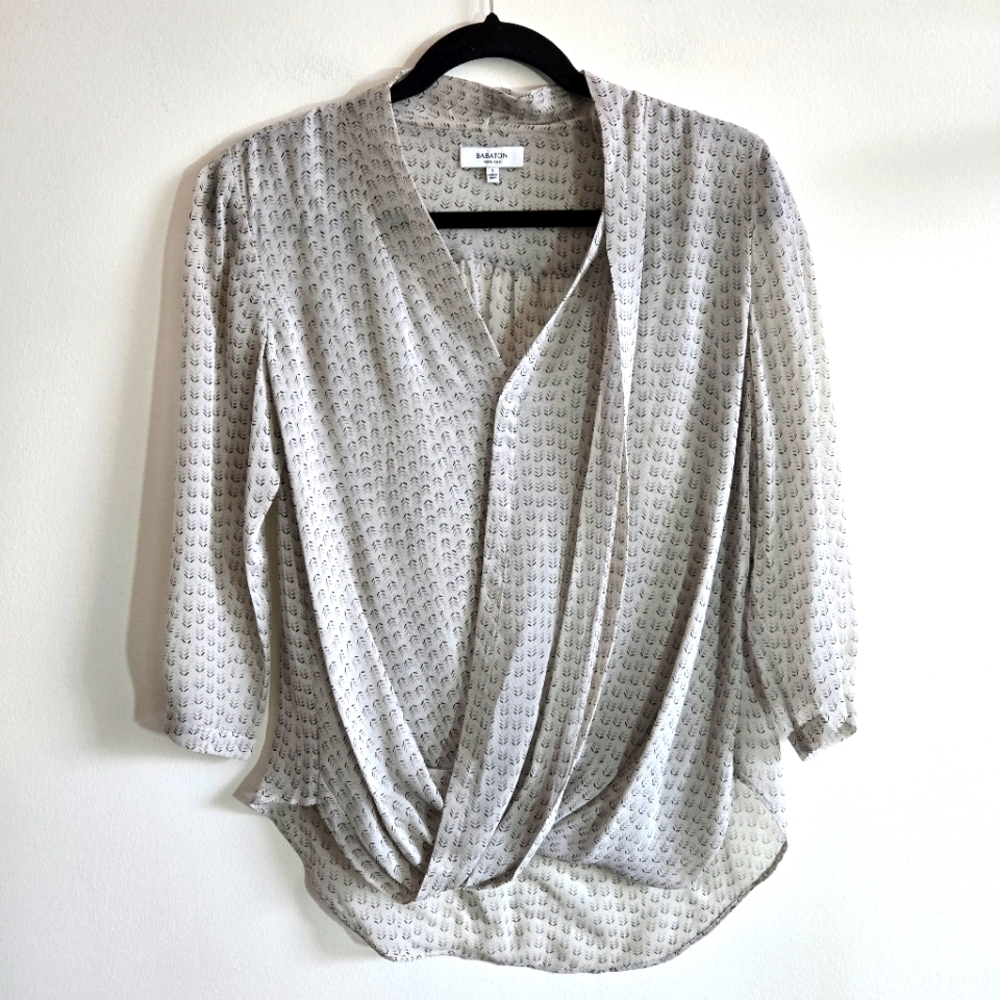 Babaton Light Gray Printed Draped Blouse